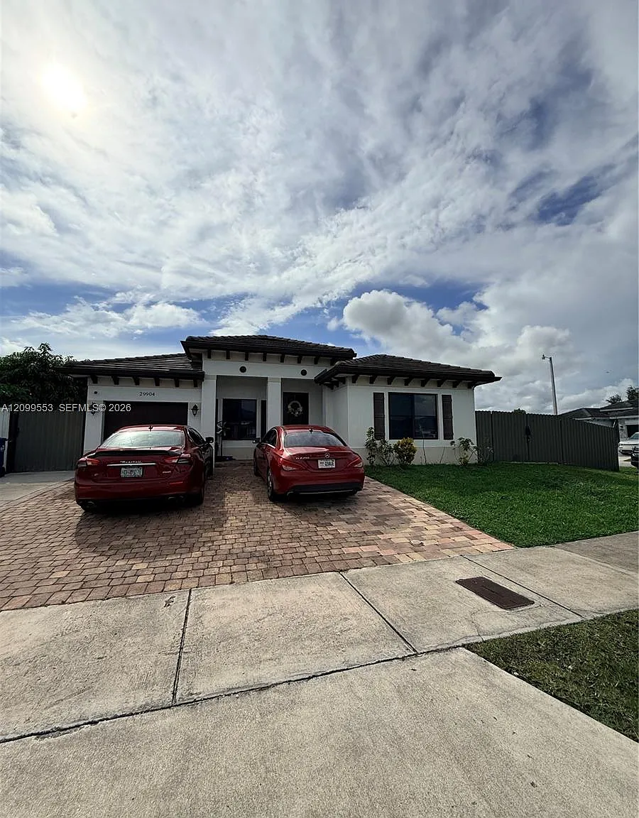 Baywood Homes — Photo 1
