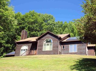 9 Oxford Rd, Pleasant Valley, NY 12569