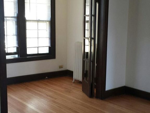 5th image of 150 N Humphrey Ave APT F3