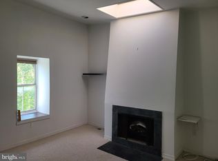 1319 Corcoran St NW APT 3, Washington, DC 20009