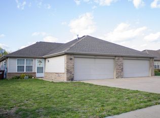 4443 W La Siesta St, Springfield, MO 65802