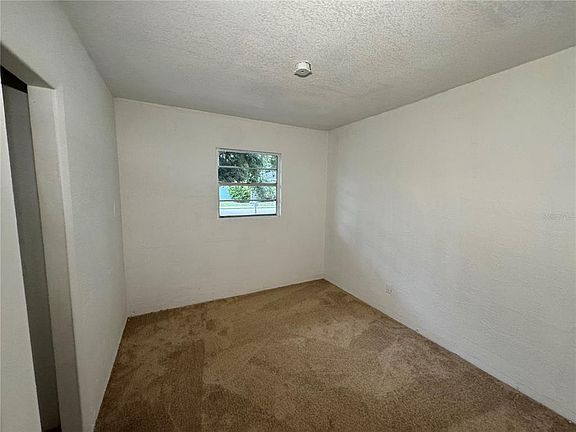5th image of 521 Showalter Ave