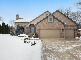 921 New Harmony Dr, Indianapolis, IN
