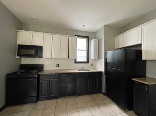 25 Aldine St #4, Newark, NJ 07112