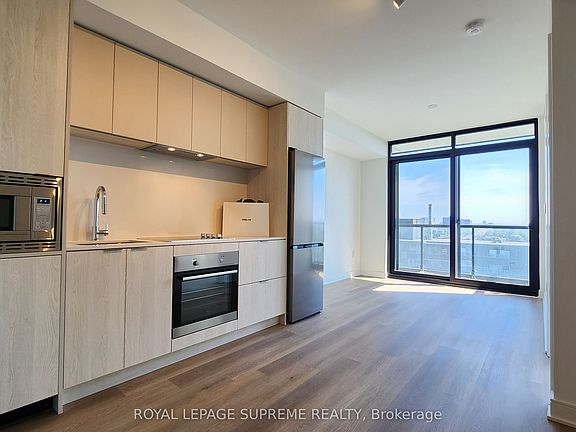 2nd image of 86 Dundas St E #1212