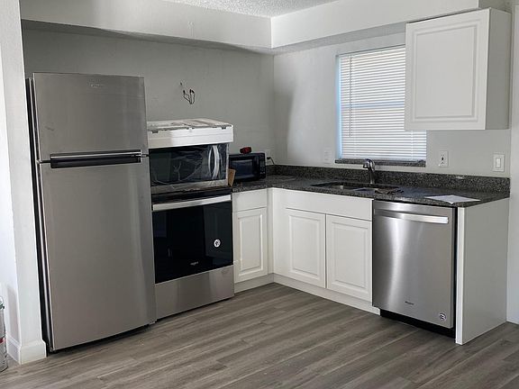 4th image of 3309 N 77th St APT A