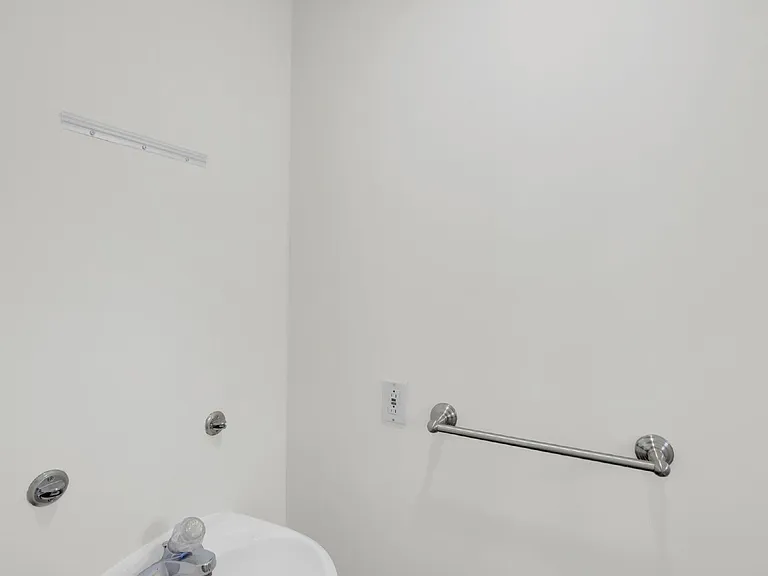 408 Wilby Dr — Photo 43