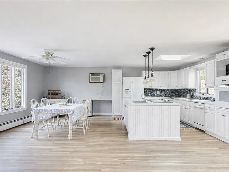 22 J H Dwyer Dr — Photo 6