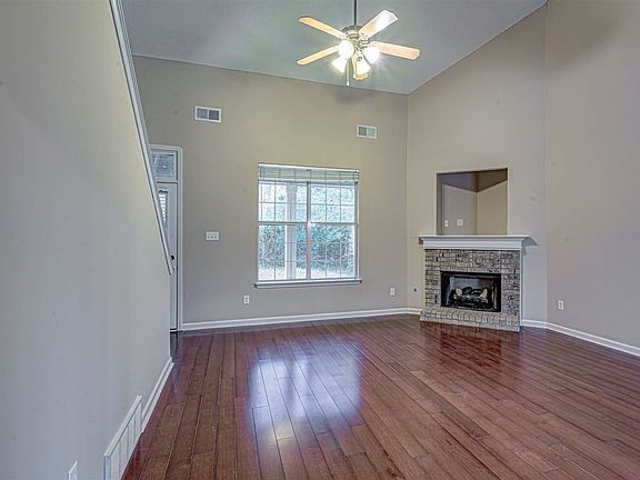 2nd image of 8592 Napoli Dr