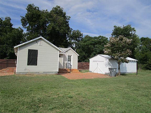 2nd image of 3718 N Westmoreland Rd