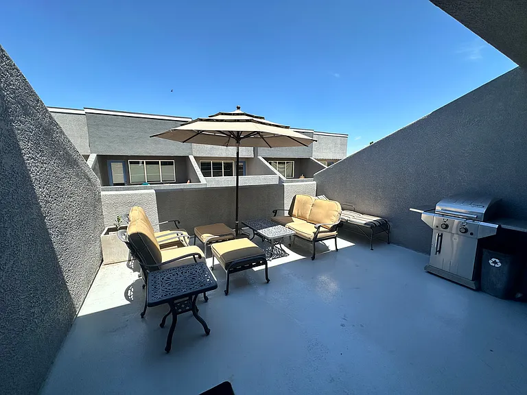 375 Pine St — Photo 20