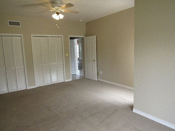 5th image of 330 Meadowgreen Dr
