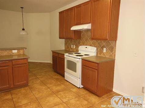 3rd image of 5504 Columbia Dr