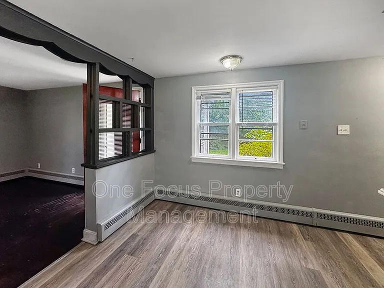 515 E 2nd Ave #3 — Photo 3