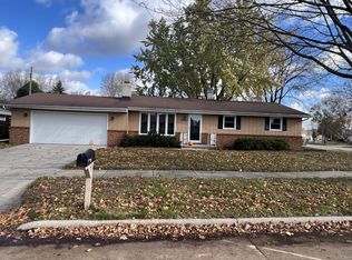 1000 W Browning St, Appleton, WI 54914