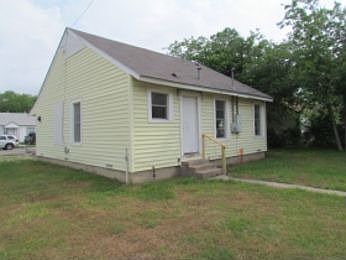 2nd image of 1601 Hickory St