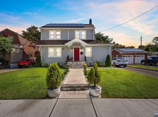 6-09 1st St, Fair Lawn, NJ 07410