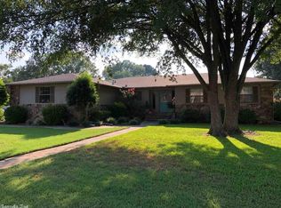 720 Foxwood Dr, Jacksonville, AR 72076