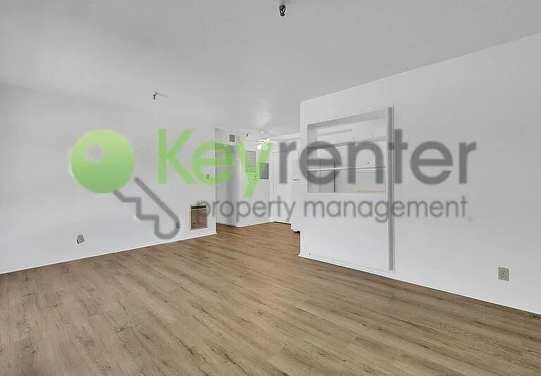 2320 P St #309 — Photo 7