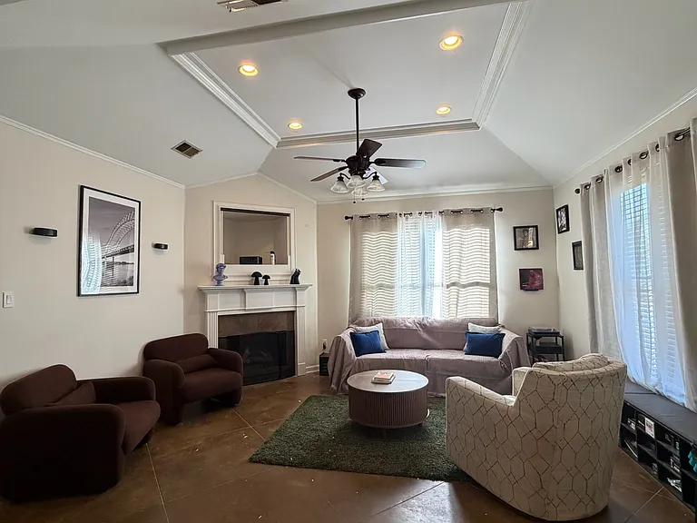 3673 Kearney Ave — Photo 2
