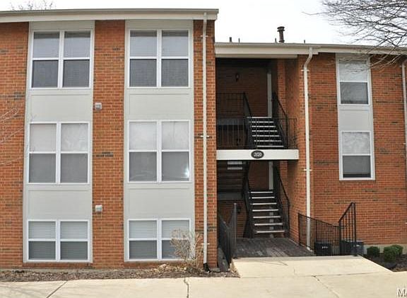 2nd image of 2020 Greenglen Dr APT 103