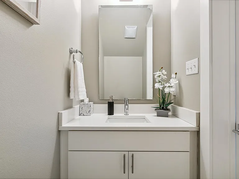 7080 Kodiak Dr — Photo 6