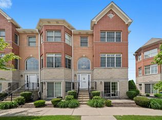 17946 Fountain Cir, Orland Park, IL 60467