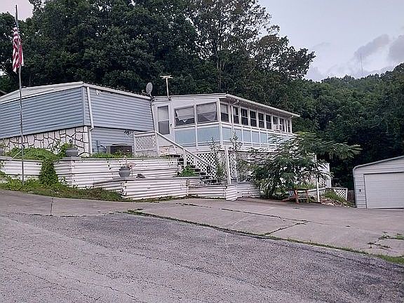 4th image of 73 Stonemont Rd