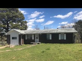 135 East Dr, Hartshorne, OK 74547