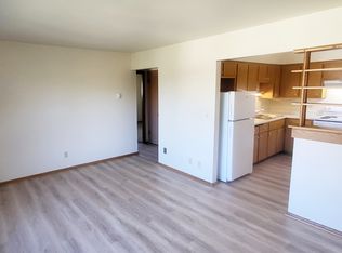 4284 S Whitnall Ave #7, Milwaukee, WI 53207