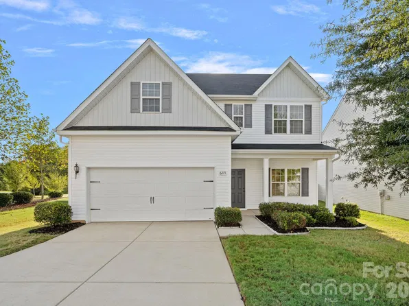 6215 Paw Village Rd, Charlotte, NC 28214