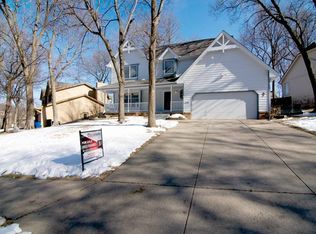 11781 Amos Gates Dr, Bellevue, NE 68123