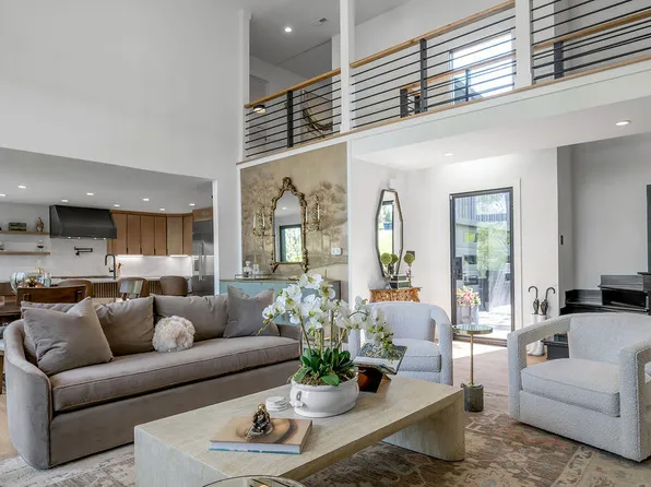 2005 Lakeside Dr, Lexington, KY 40502