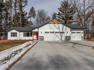 2620 Chippewa Dr, Plover, WI 54467