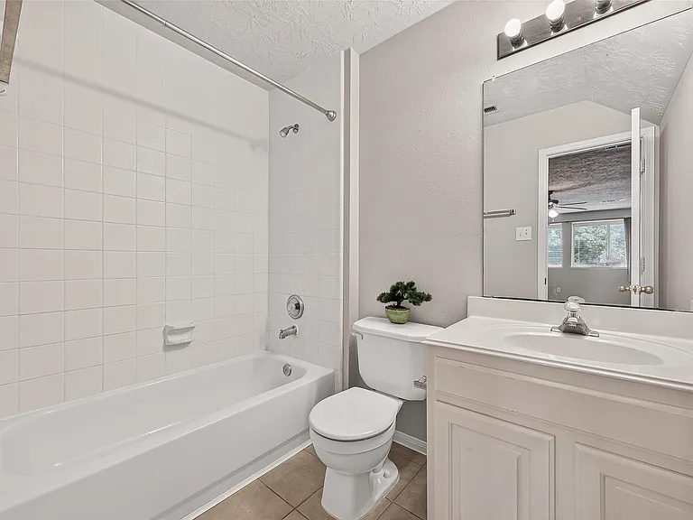 1514 Coyote Hills Ln — Photo 41