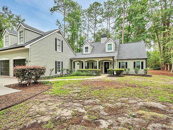 2nd image of 26 Wood Eden Ln