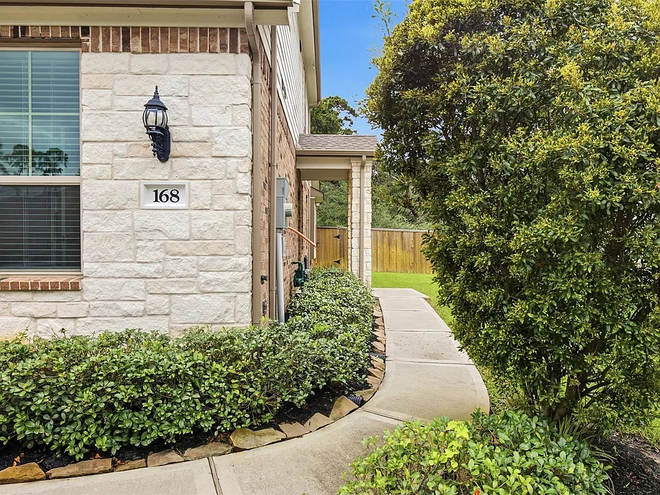 168 Skybranch Dr