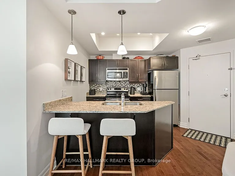 235 Kent St #514 — Photo 5