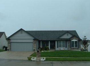 510 Petersburg Pl, Wentzville, MO 63385
