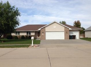 1716 E 46th Street Pl, Kearney, NE 68847