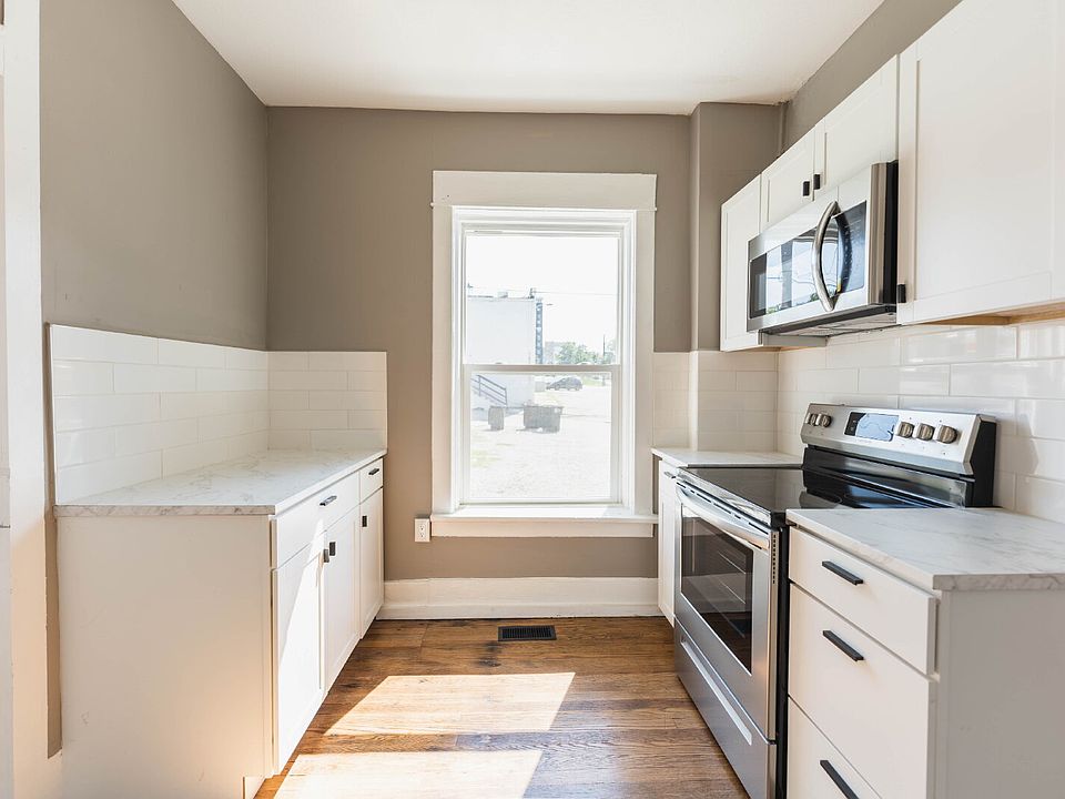 1st image of 119 Lincoln Blvd APT 3