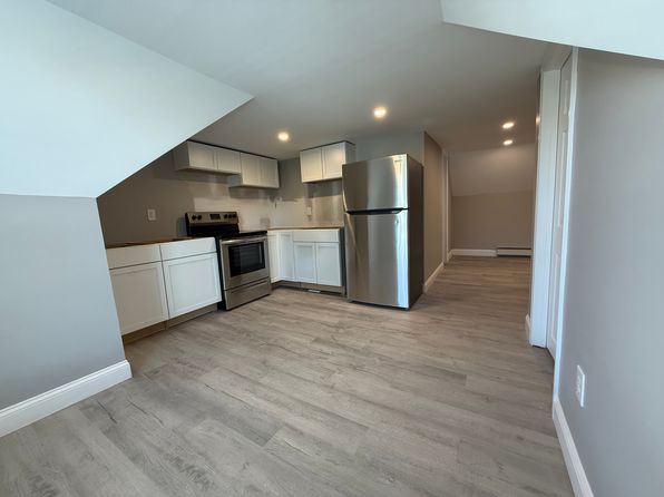 25 Pleasant St #301