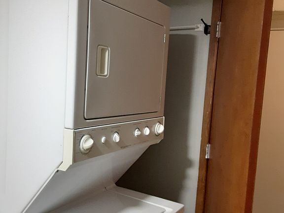 5th image of 17 Storage Building Dr