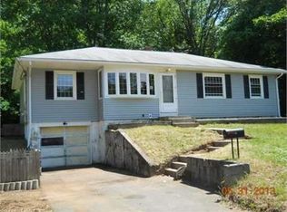 42 Hellstrom Rd, East Haven, CT 06512