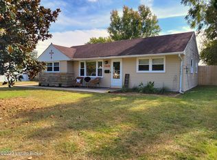 5408 Count Fleet Dr, Louisville, KY 40272
