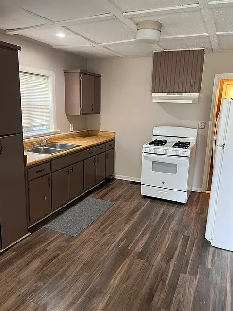 2 bed, 800 sqft, $1,100 — Photo 3