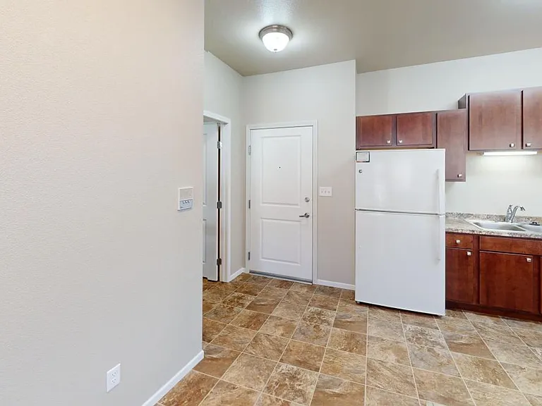 2681 Whispering Creek Cir S — Photo 16