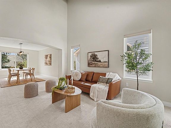 3rd image of 9845 Spring Hill Street