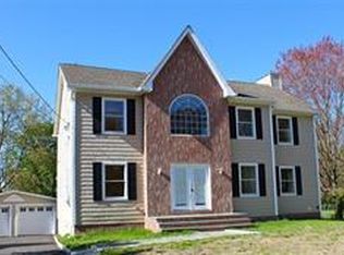 7 Hillside Close, White Plains, NY 10603