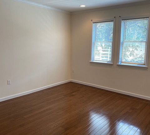 3rd image of 30-33 36th St #2